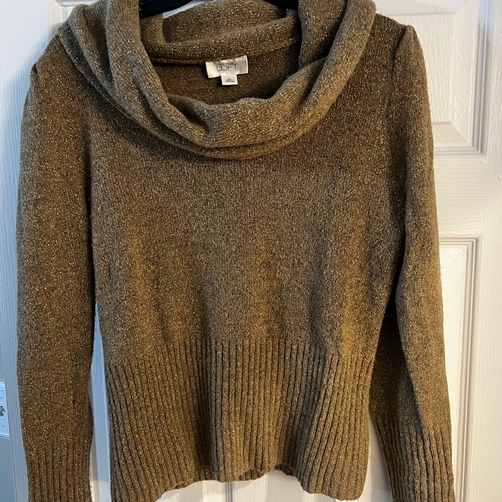 Ann Taylor loft gold shimmery sweater L